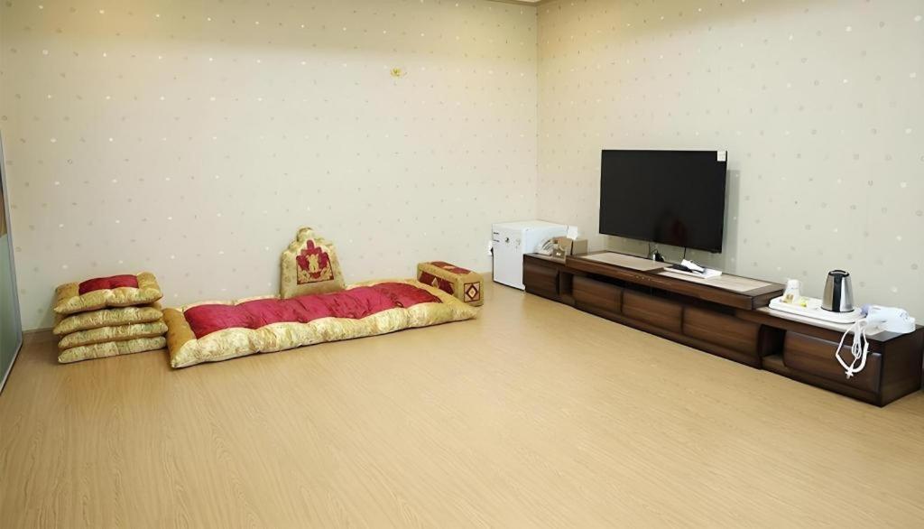 Arisu Gyeongju Hotel Εξωτερικό φωτογραφία